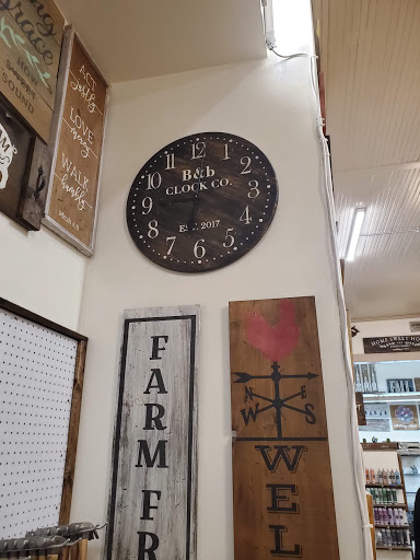 Board & Brush Creative Studio - Waxahachie