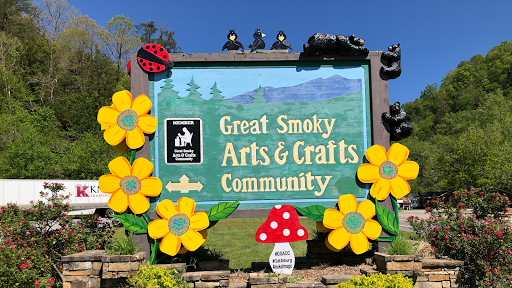 Great Smoky Arts & Crafts Community