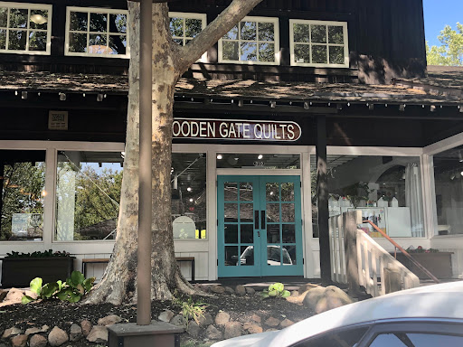 Wooden Gate Quilts